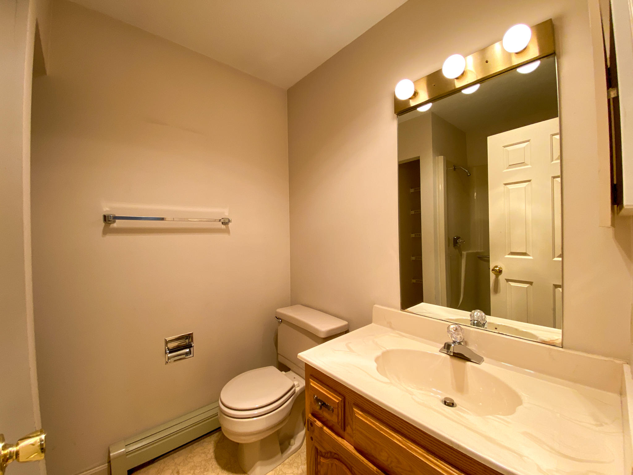 4 Blueberry Cove Road, Unit 4 Yarmouth, ME 04096 - Photo 20 of 25 Bathroom
