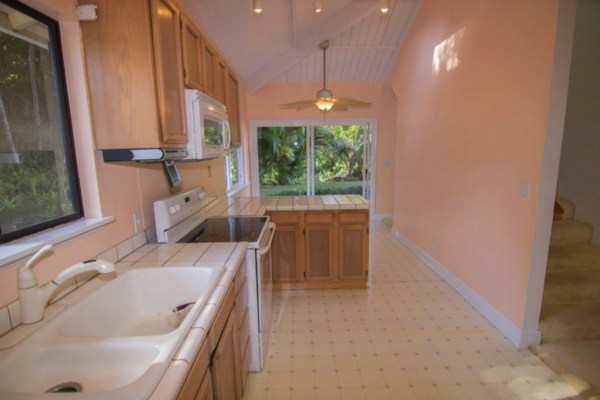 6362 Kalama Road Kapaa, HI 96746 - Photo 7 of 20 Gallery Image 7