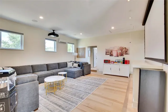 $1,799,000 | 609 South Creekwood Drive, Driftwood, TX 78619