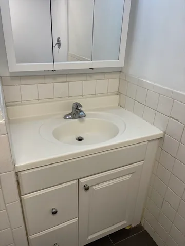 $2,000 | 12 Woodland Street, Unit 34, Everett, MA 02149