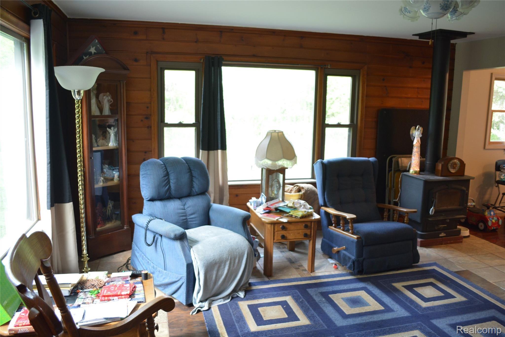 13937 Farm Road Belleville, MI 48111 - Photo 13 of 33 DSC_0018.JPG