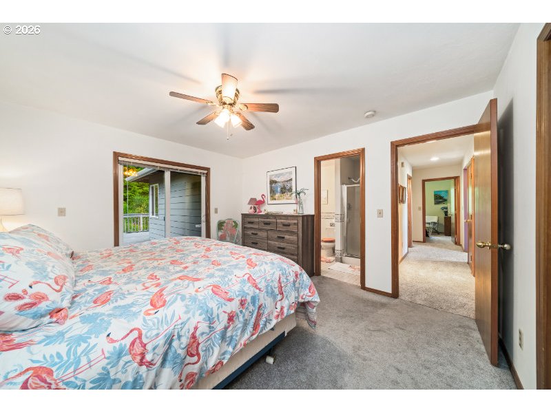 302 Holly Avenue Garibaldi, OR 97118 - Photo 17 of 38
