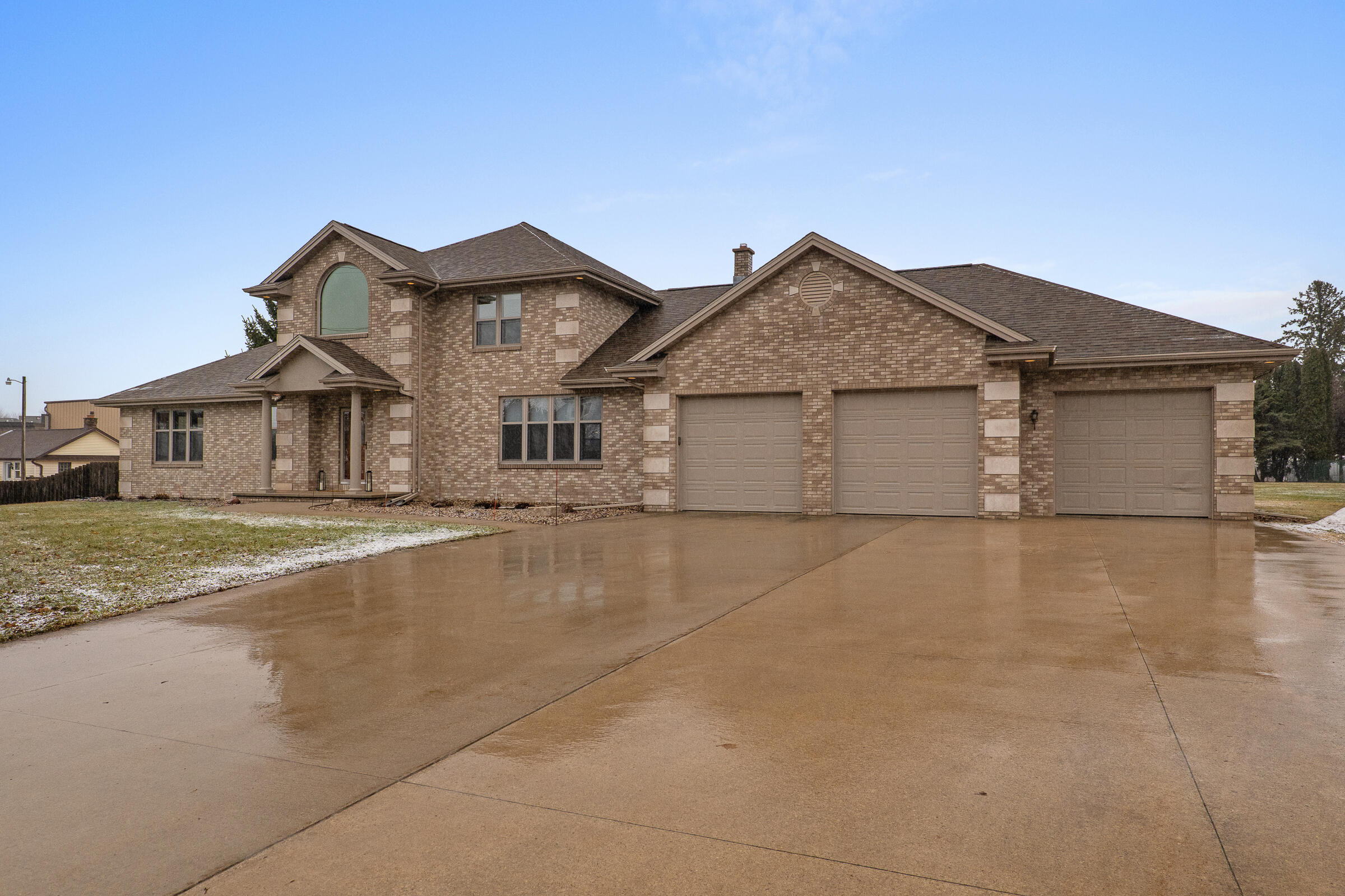 N4076 County Road East Freedom, WI 54130 - Photo 50 of 79 3 Car Garage