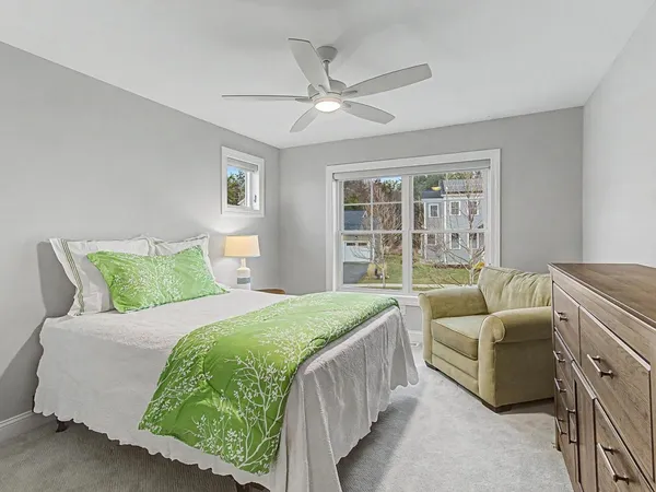 $699,000 | 262 Midland Avenue, Unit 3, South Burlington, VT 05403