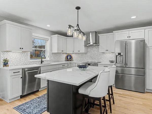 $699,000 | 262 Midland Avenue, Unit 3, South Burlington, VT 05403