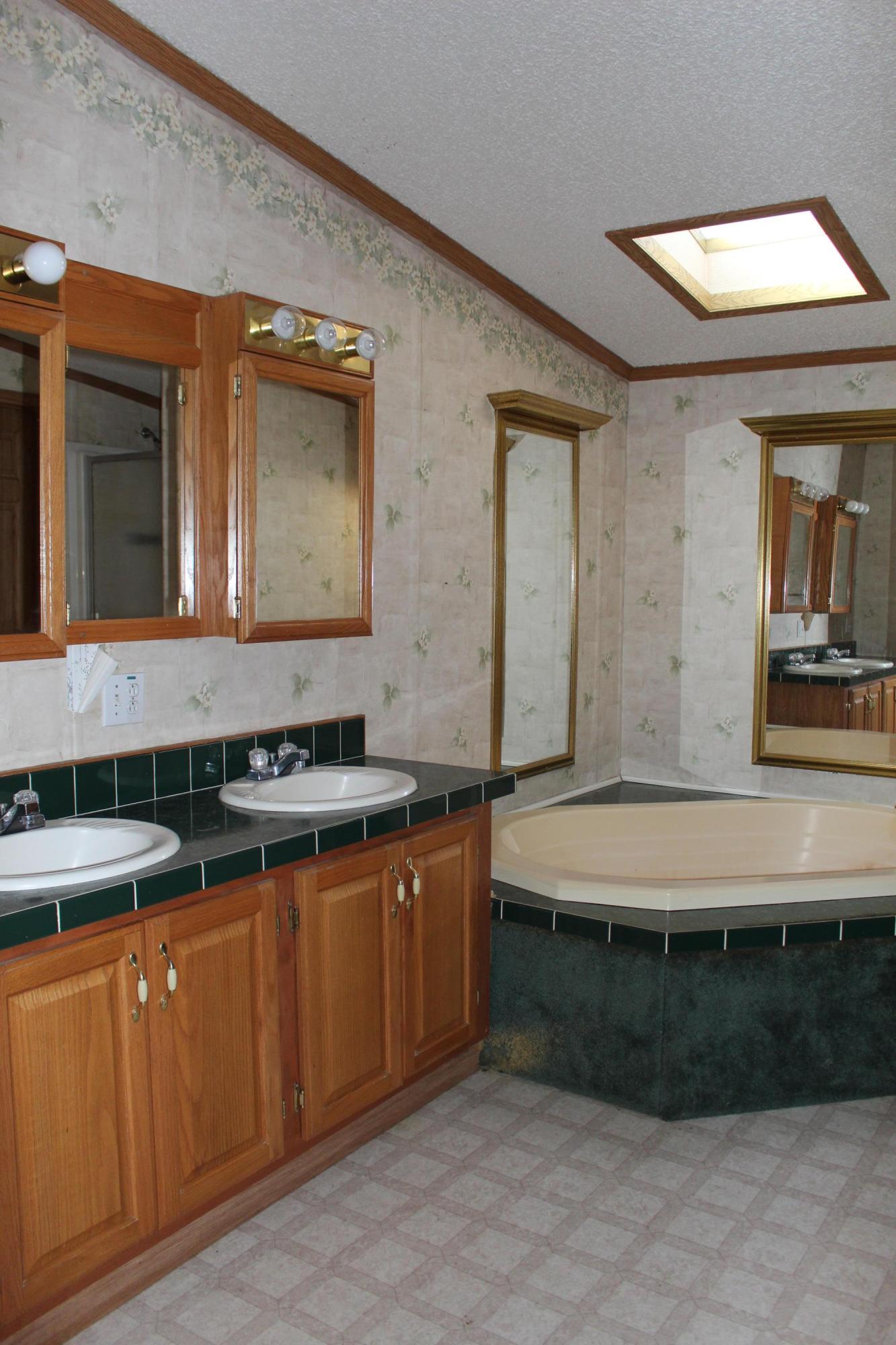 9275 Hoffman Road Amanda, OH 43102 - Photo 16 of 35 Gallery Image 16