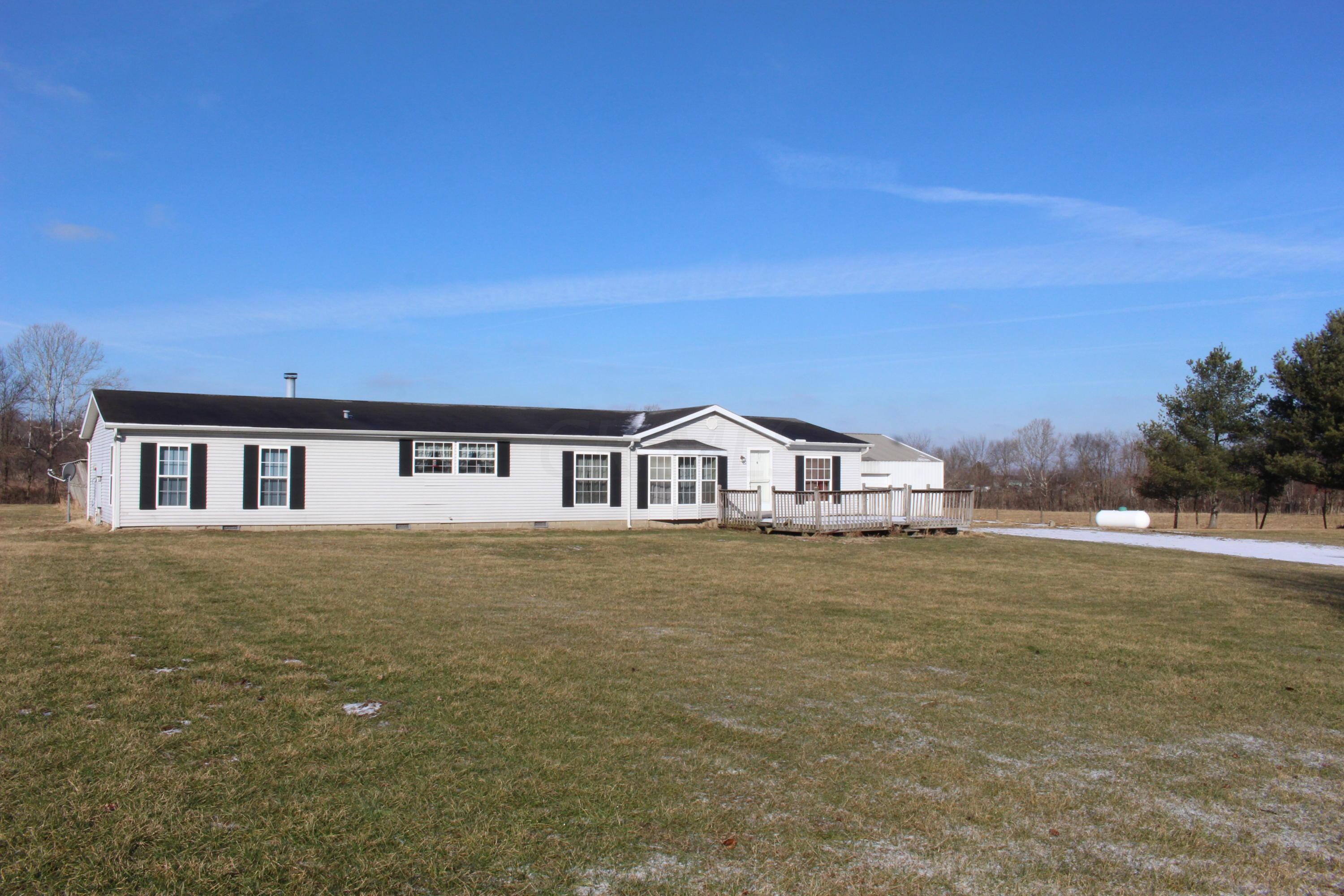 9275 Hoffman Road Amanda, OH 43102 - Photo 2 of 35 Gallery Image 2