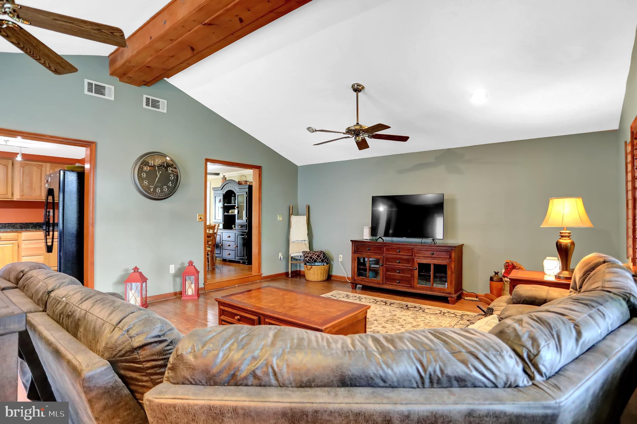 2421 Lodge Farm Road Baltimore, MD 21219 - Photo 27 of 43 beams