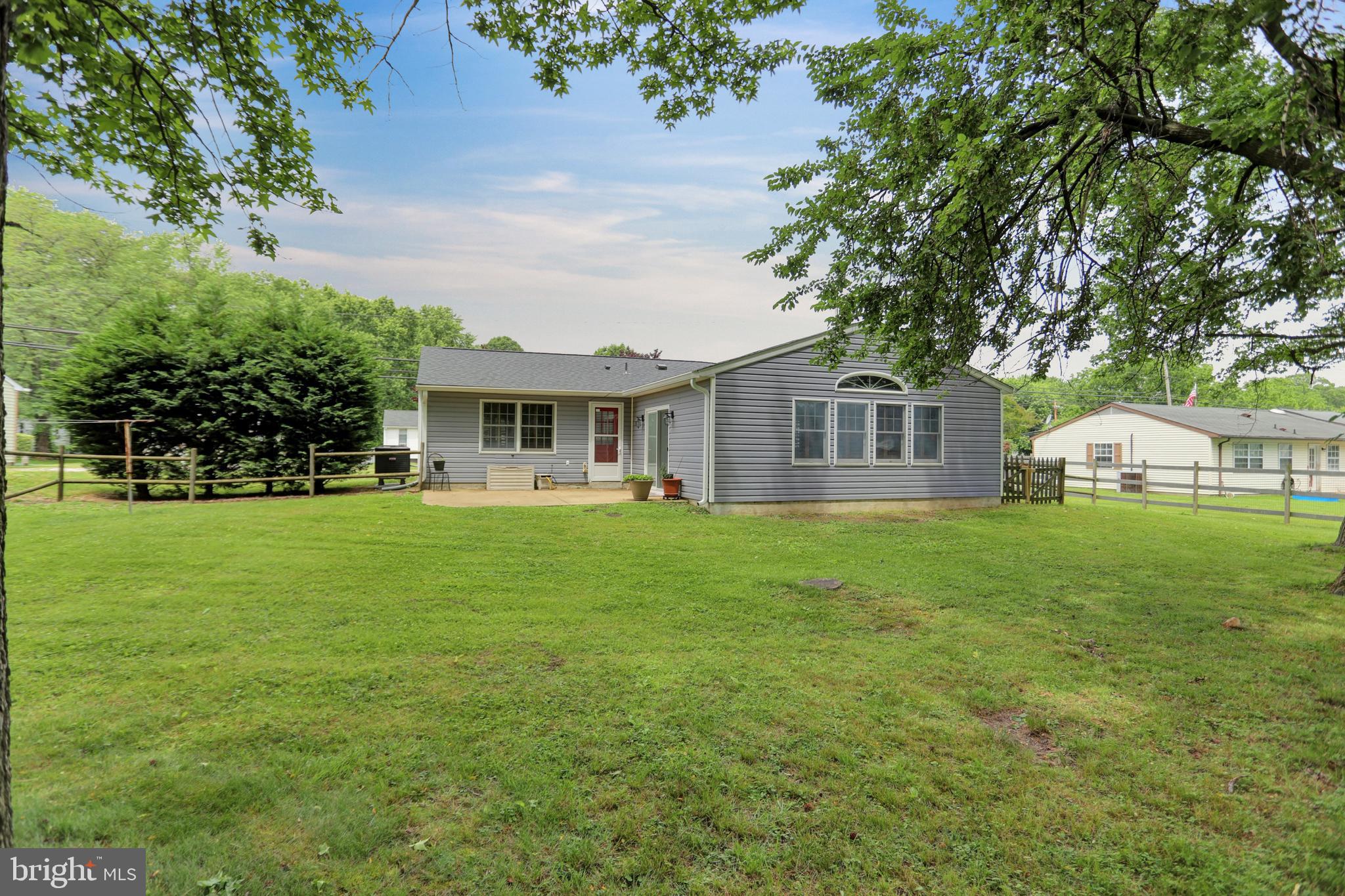 2421 Lodge Farm Road Baltimore, MD 21219 - Photo 8 of 43 large yadr
