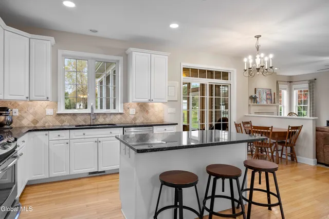 $634,500 | 74 Moreland Drive, Halfmoon, NY 12118