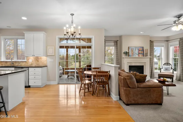 $634,500 | 74 Moreland Drive, Halfmoon, NY 12118