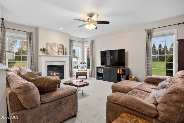 $634,500 | 74 Moreland Drive, Halfmoon, NY 12118