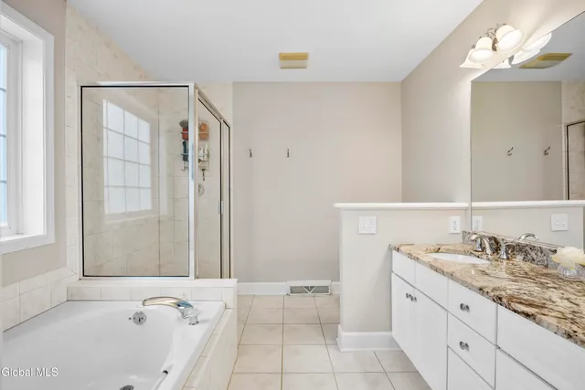 $634,500 | 74 Moreland Drive, Halfmoon, NY 12118