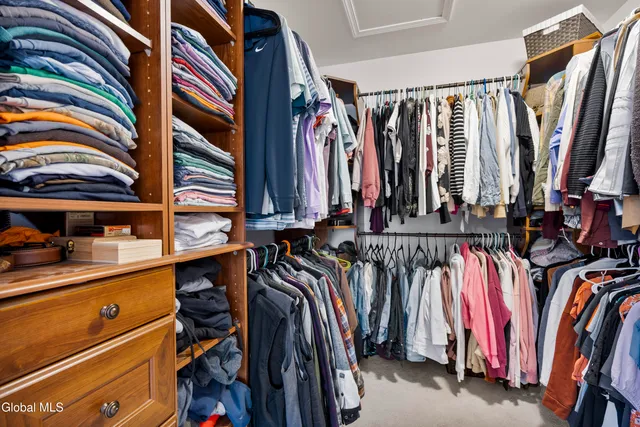 $634,500 | 74 Moreland Drive, Halfmoon, NY 12118