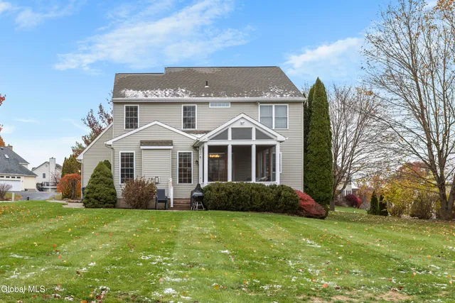 $634,500 | 74 Moreland Drive, Halfmoon, NY 12118