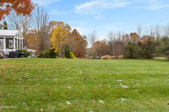 $634,500 | 74 Moreland Drive, Halfmoon, NY 12118