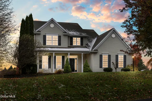 $634,500 | 74 Moreland Drive, Halfmoon, NY 12118