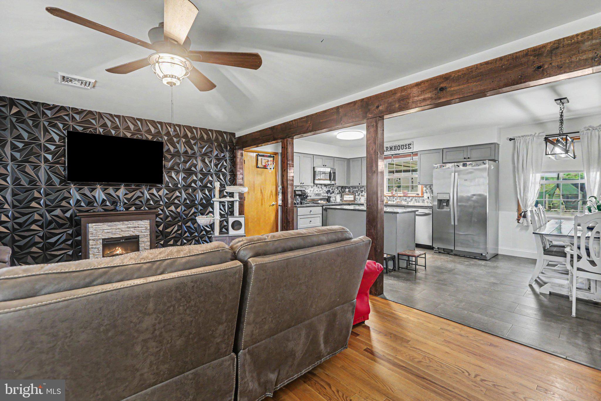 2187 Newville Road Carlisle, PA 17015 - Photo 9 of 31