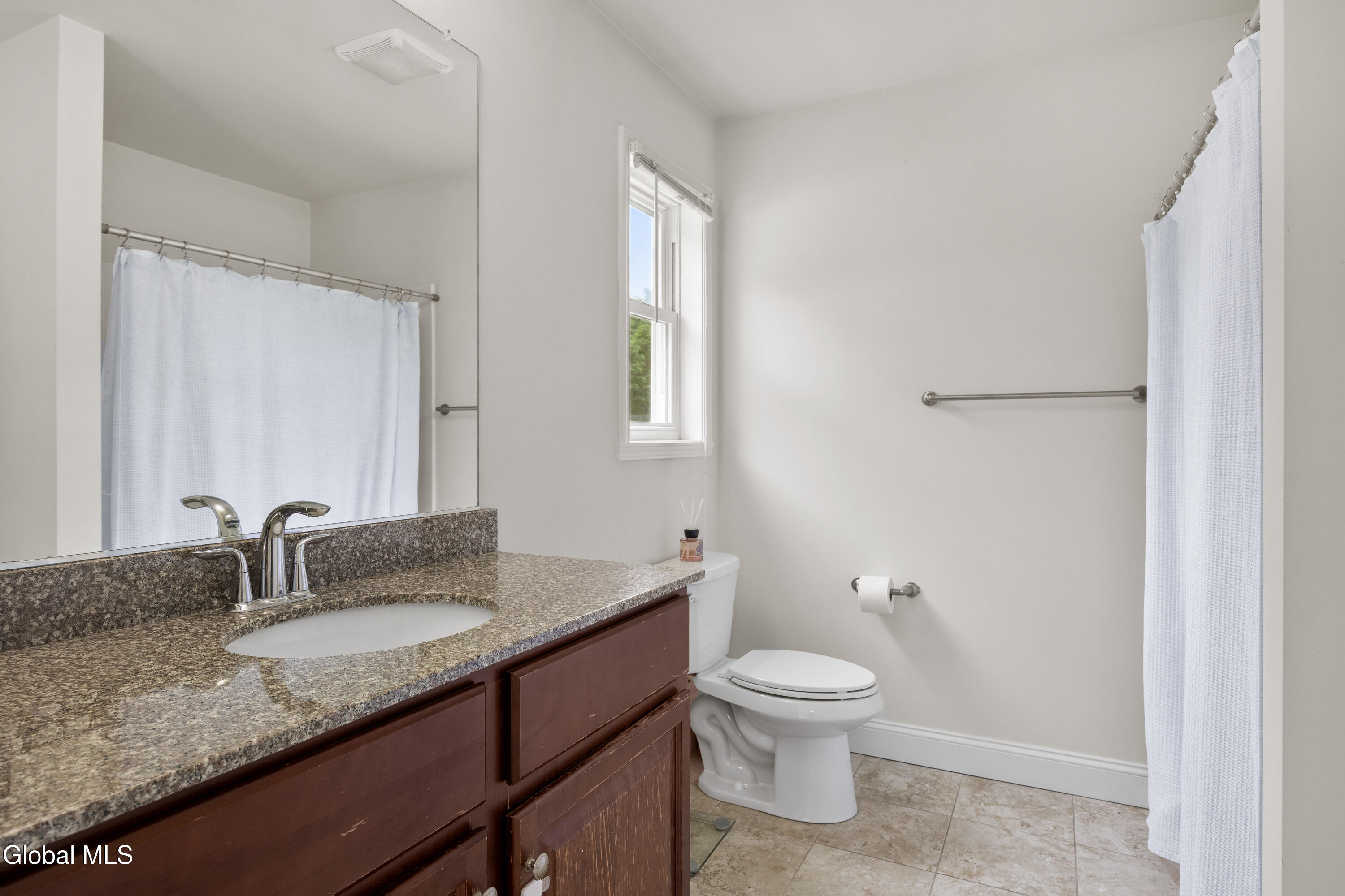 3062 Sunset Lane Schenectady, NY 12303 - Photo 17 of 37 17