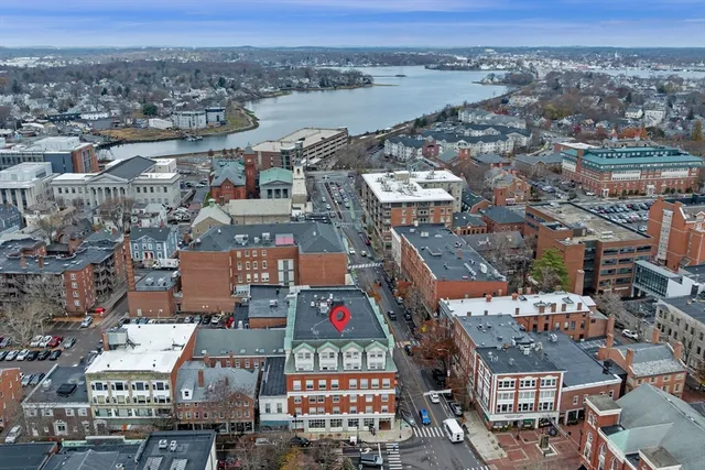 $3,500 | 100 Washington Street, Unit 3, Beverly, MA 01915