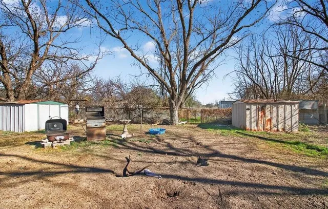$59,999 | 804 Jay Street, Eden, TX 76837