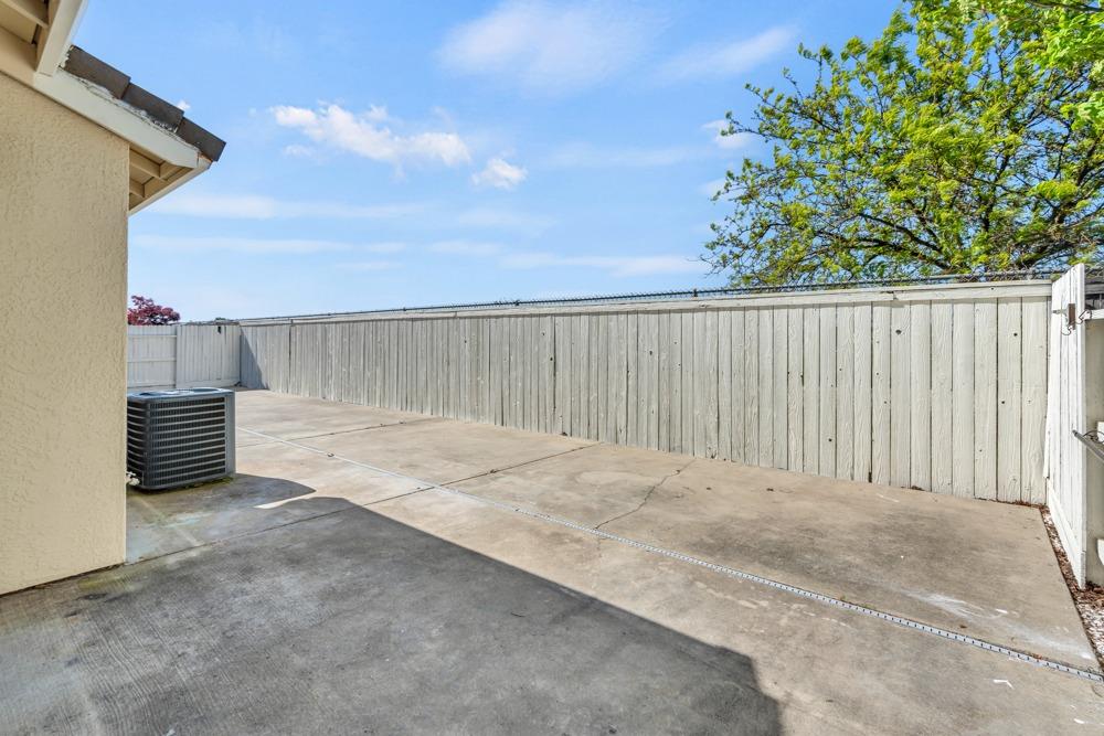 6217 Jefjen Way Elk Grove, CA 95757 - Photo 36 of 41 a view of a terrace