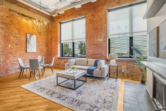 $3,200 | 1439 South Michigan Avenue, Unit 103, Chicago, IL 60605