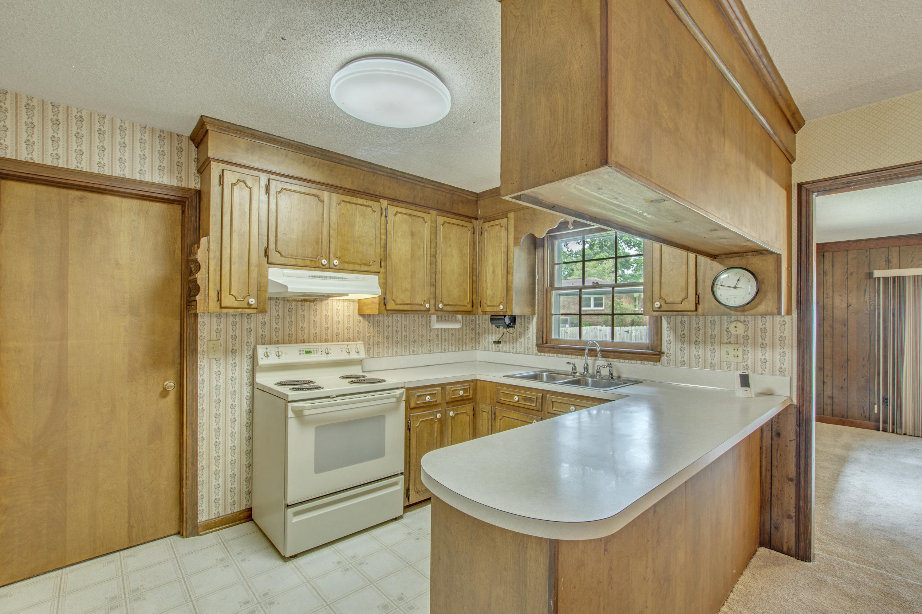 929 Valley Street Hanahan, SC 29410 - Photo 8 of 29 20