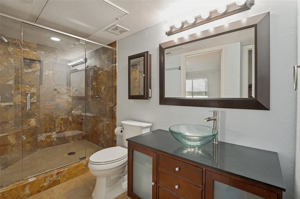 2205 Canton Street, Unit 105 Dallas, TX 75201 - Photo 35 of 38