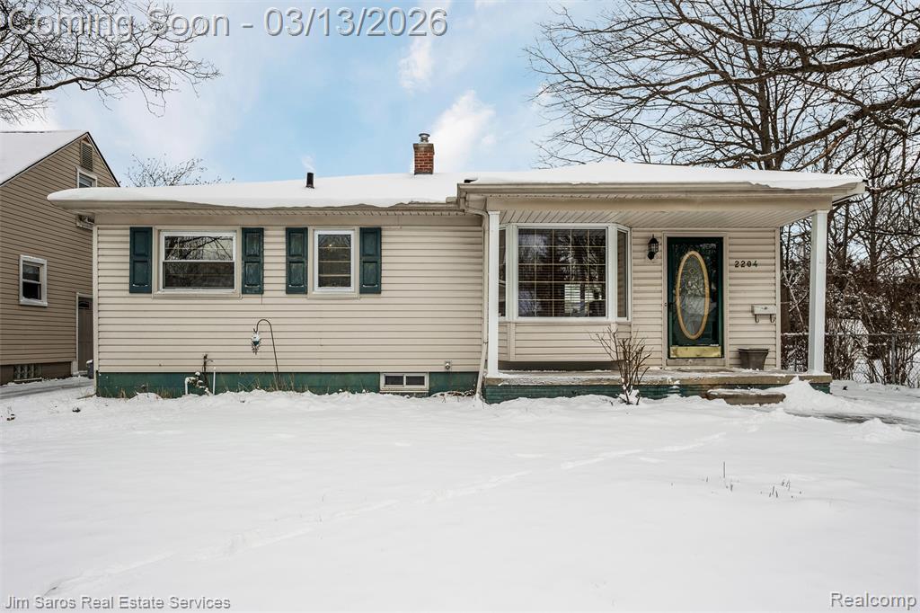 2204 Roslyn Road Grosse Pointe Woods, MI 48236 - Photo 27 of 34
