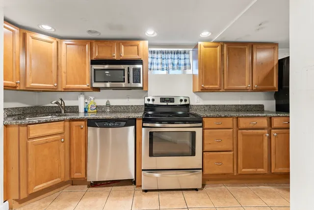 $1,399,900 | 31 Rogers Avenue, Somerville, MA 02144