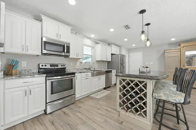 $540,000 | 1401 Hickory Street, Niceville, FL 32578