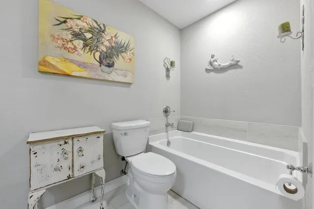 $540,000 | 1401 Hickory Street, Niceville, FL 32578