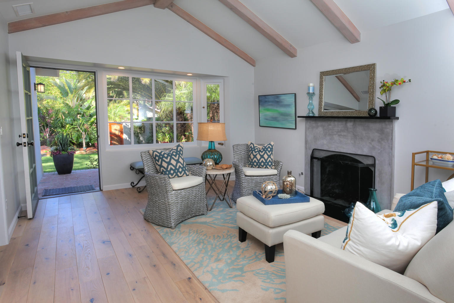 90 Humphrey Road Santa Barbara, CA 93108 - Photo 2 of 12 2