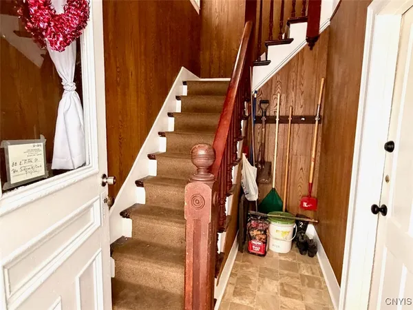 $1,300 | 88 East 5th Street, Oswego, NY 13126