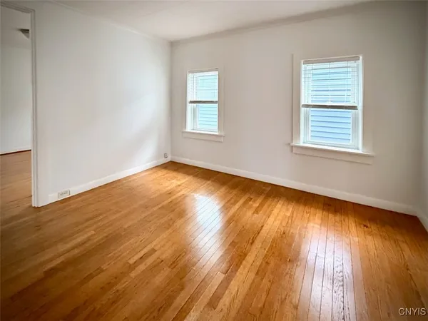 $1,300 | 88 East 5th Street, Oswego, NY 13126