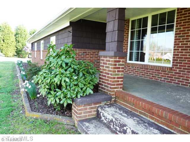 1619 Enterprise Road Lexington, NC 27295 - Photo 2 of 16 Exterior Front.