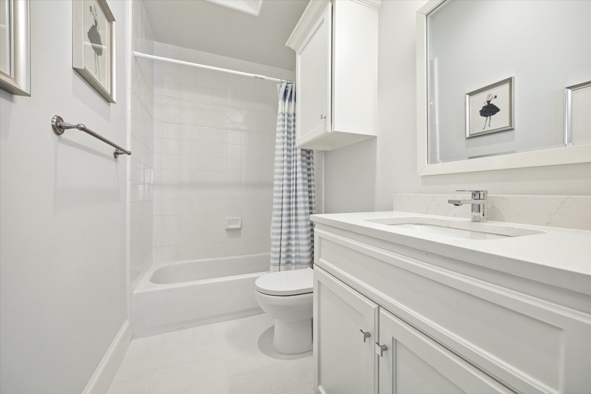 2911 Mid Lane Houston, TX 77027 - Photo 29 of 31 a bathroom with a sink a toilet and shower