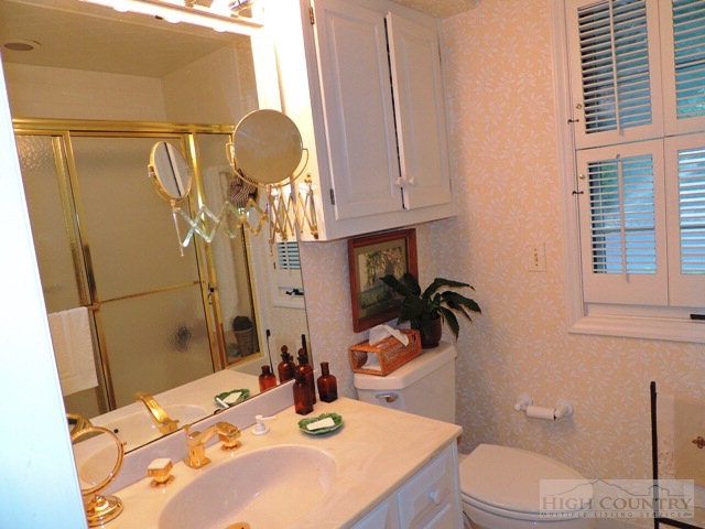 230 Buckeye Boone, NC 28607 - Photo 9 of 31 Gallery Image 9