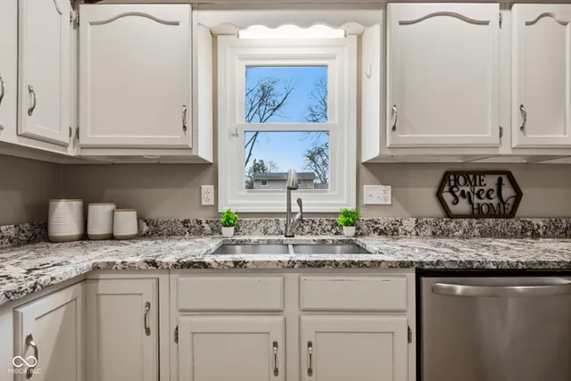 $385,000 | 730 Rocky Ford Road, Columbus, IN 47203