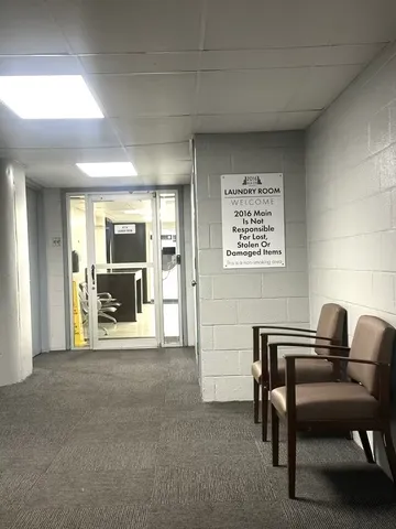 $1,250 | 2016 Main Street, Unit 1809, Houston, TX 77002