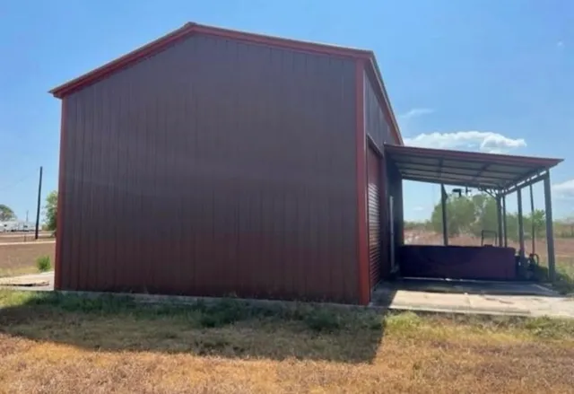 a house view with a outdoor space