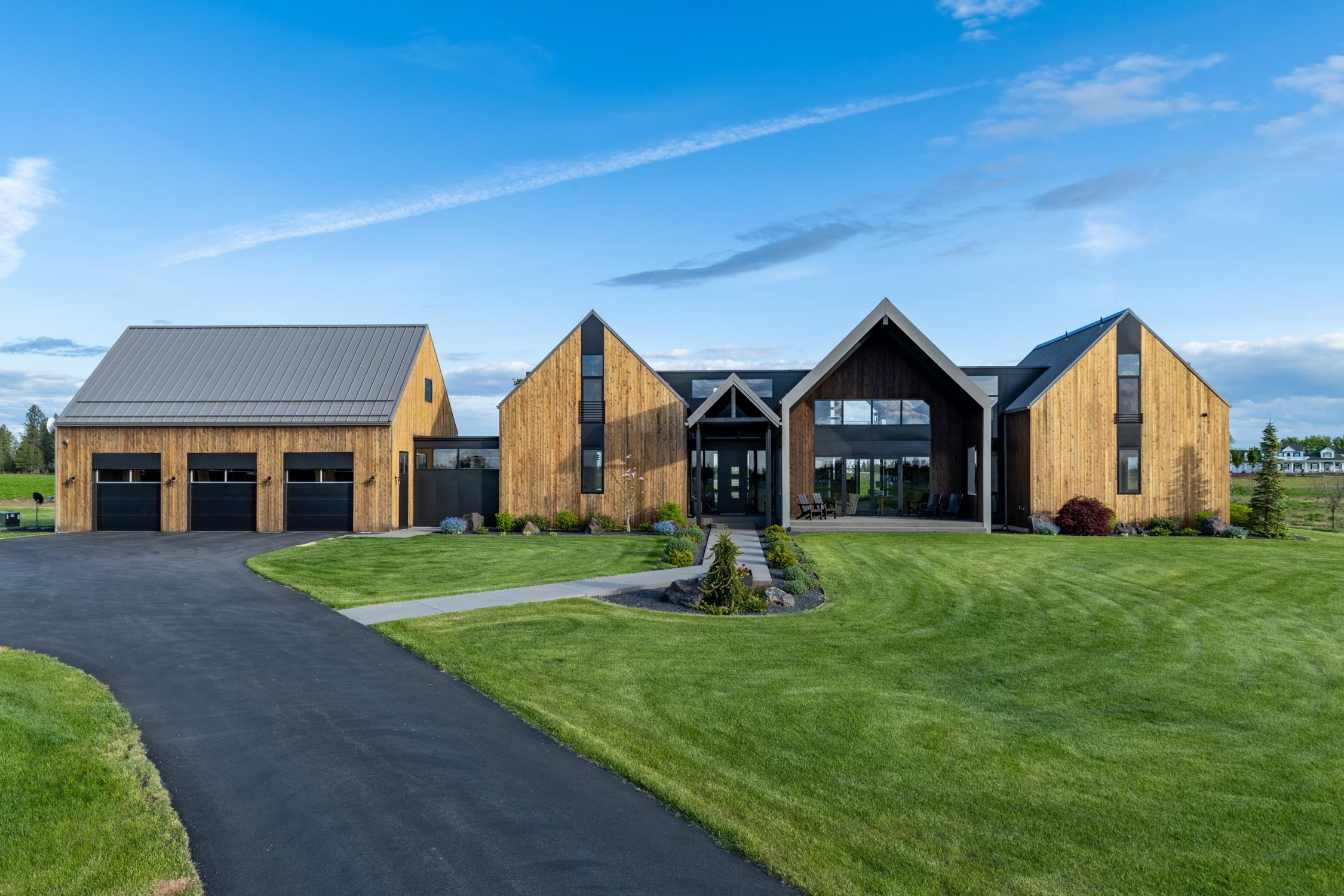 10411 South Sherman Road Spokane, WA 99224 - Photo 2 of 49