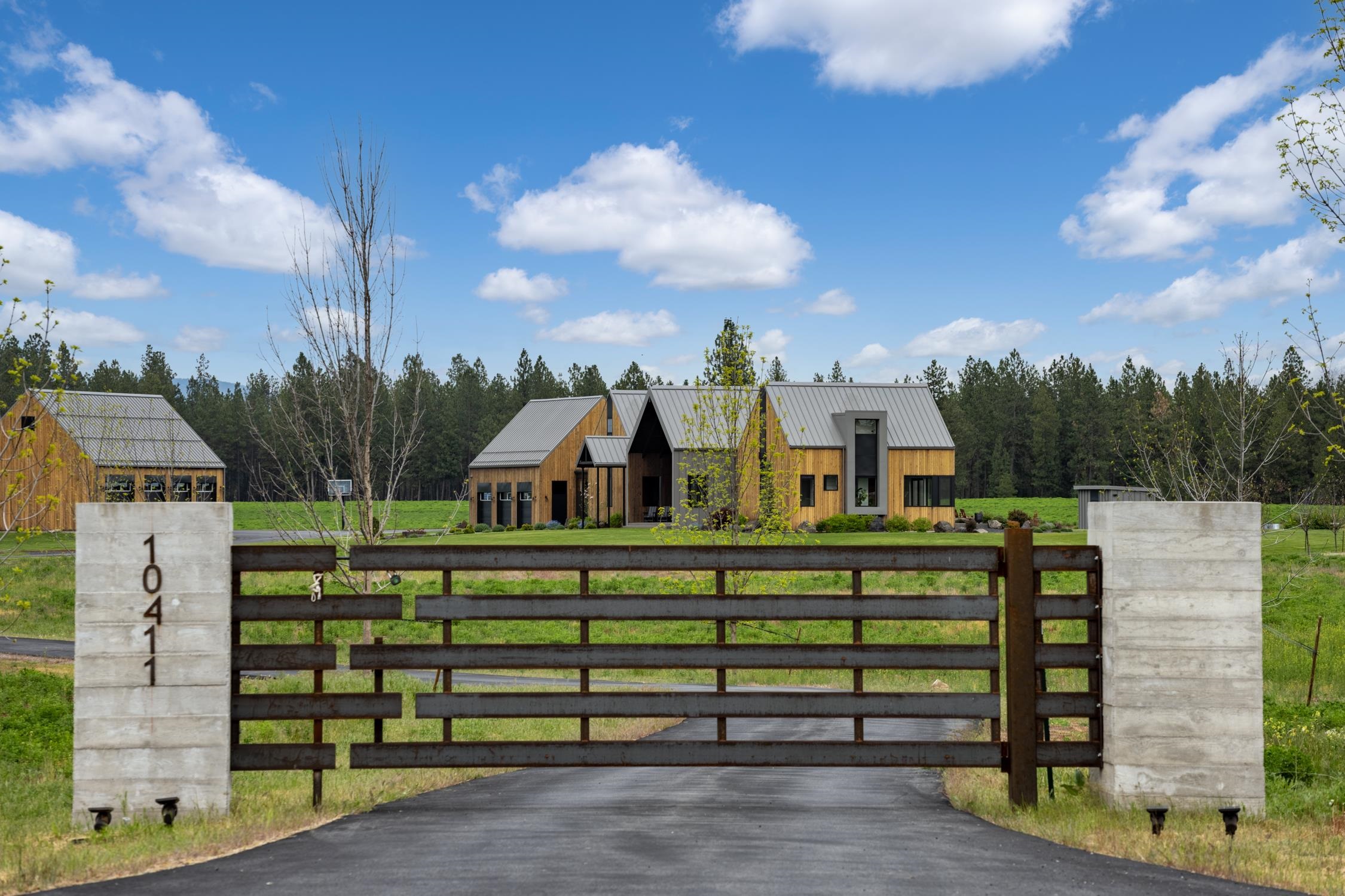 10411 South Sherman Road Spokane, WA 99224 - Photo 6 of 49