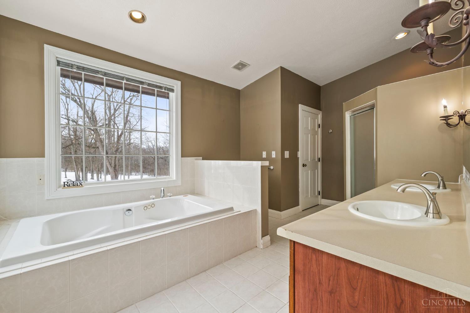 1675 Middletown Eaton Road Middletown, OH 45042 - Photo 29 of 45