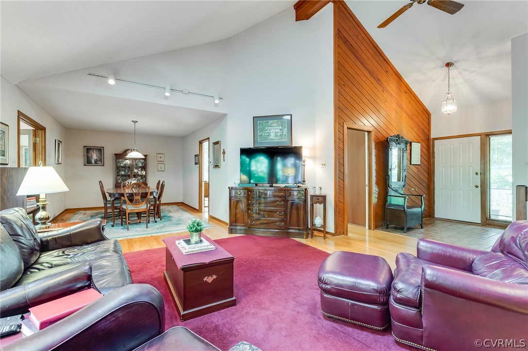 1525 Kingscross Road Midlothian, VA 23114 - Photo 3 of 46 Gallery Image 3