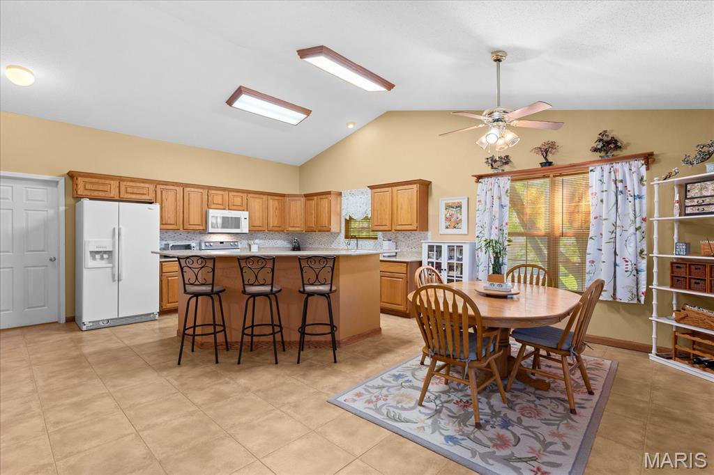 1063 Oxford Hill Road O'Fallon, IL 62269 - Photo 11 of 60