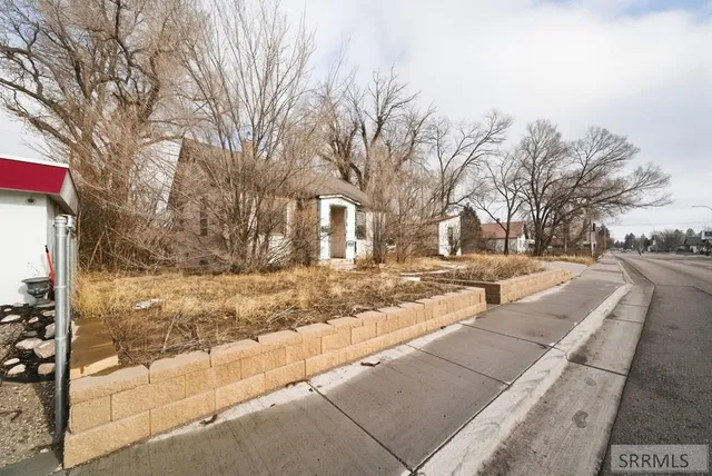 $160,000 | 450 West 17th Street, Idaho Falls, ID 83402