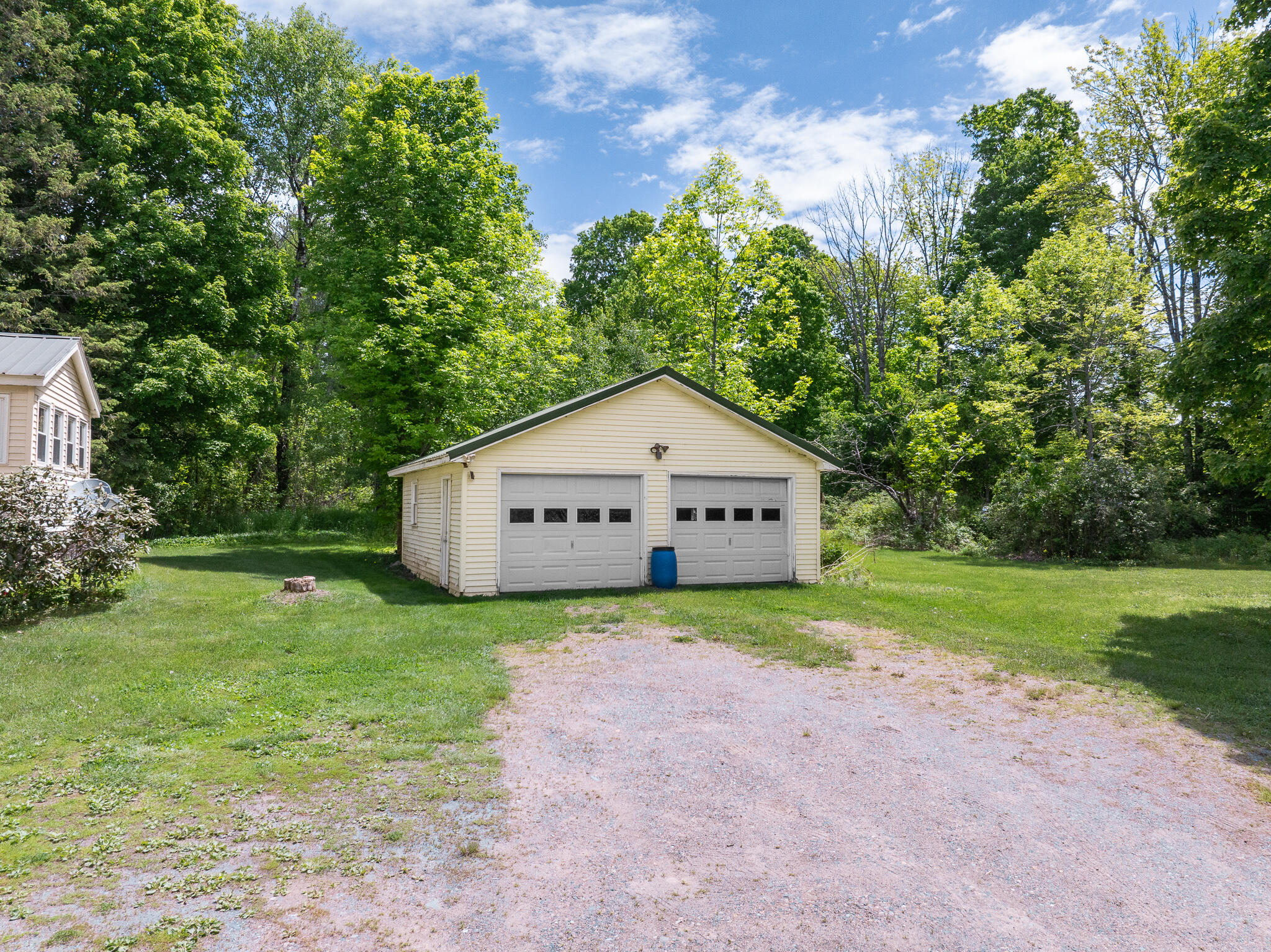 807 Higgins Road Pittsfield, ME 04967 - Photo 7 of 83 Exterior-garage