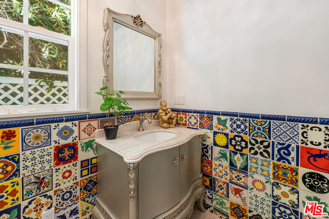 29500 Heathercliff Road, Unit 173 Malibu, CA 90265 - Photo 11 of 27